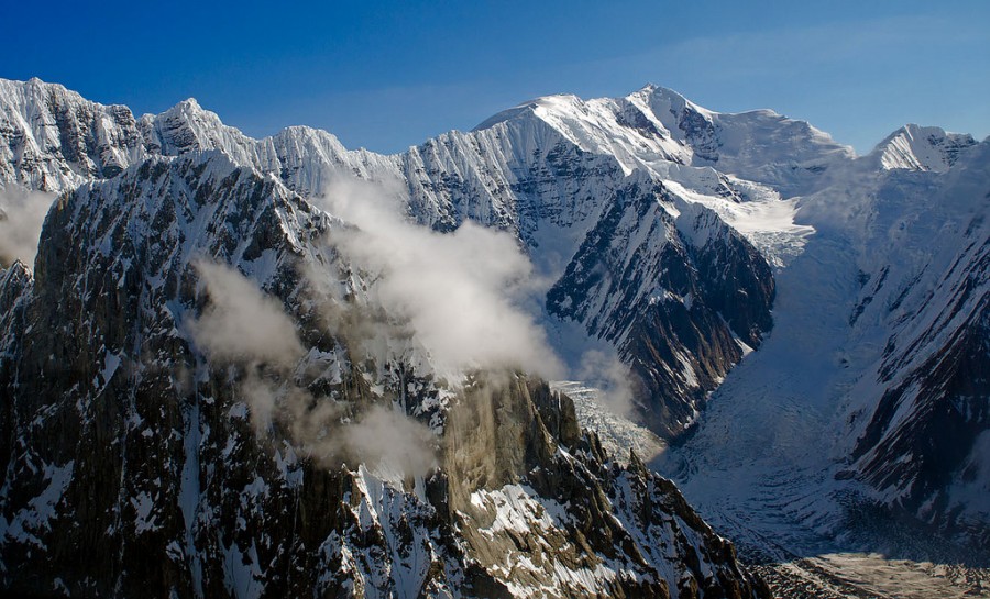 Mount Denali Cloud: The Majestic Mountains Of The Usa